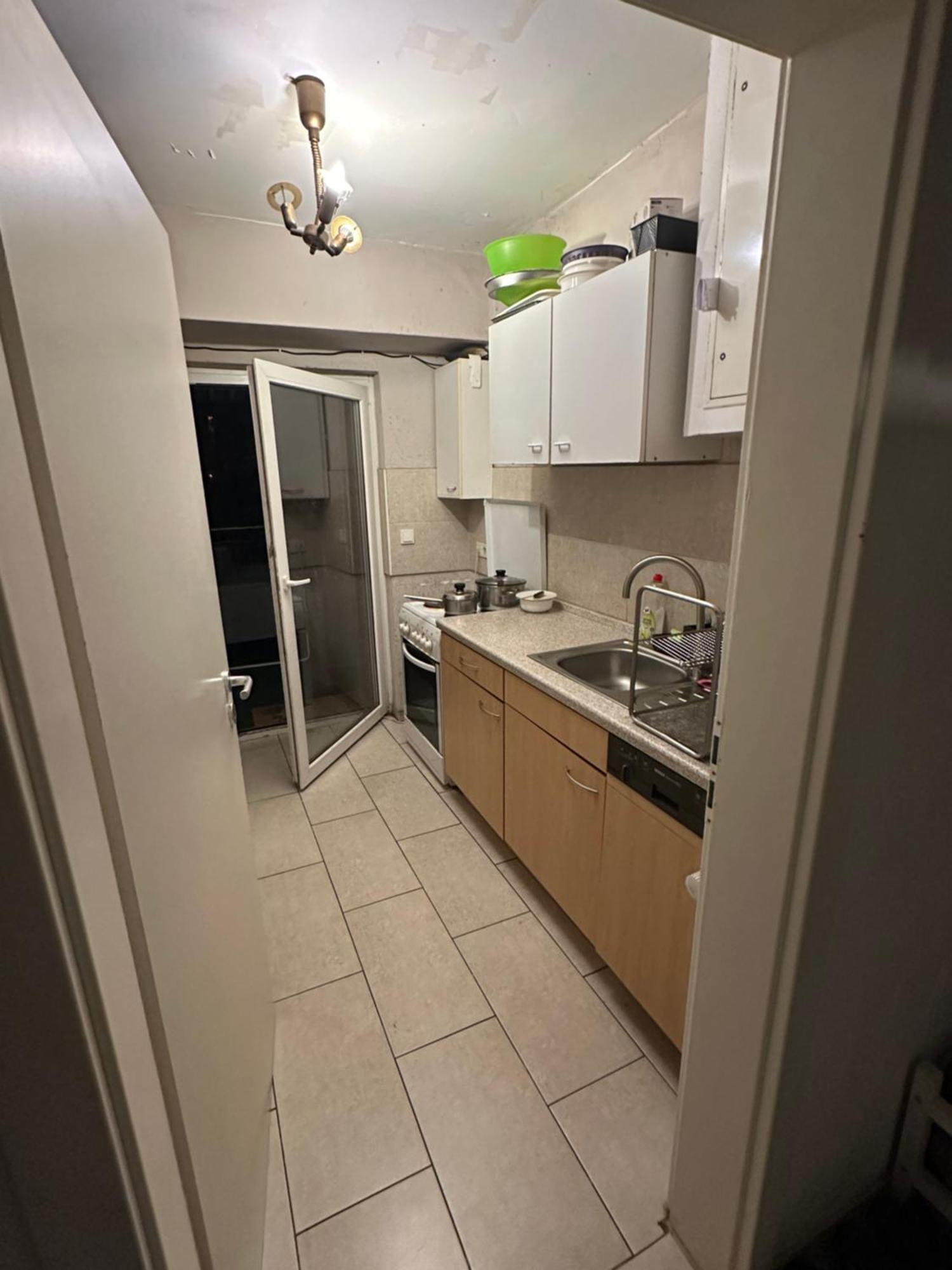 Schoenes Zimmer In Bahnhofsnaehe In Einer Wohnung Mit Grosser Terrasse Gießen Exterior foto