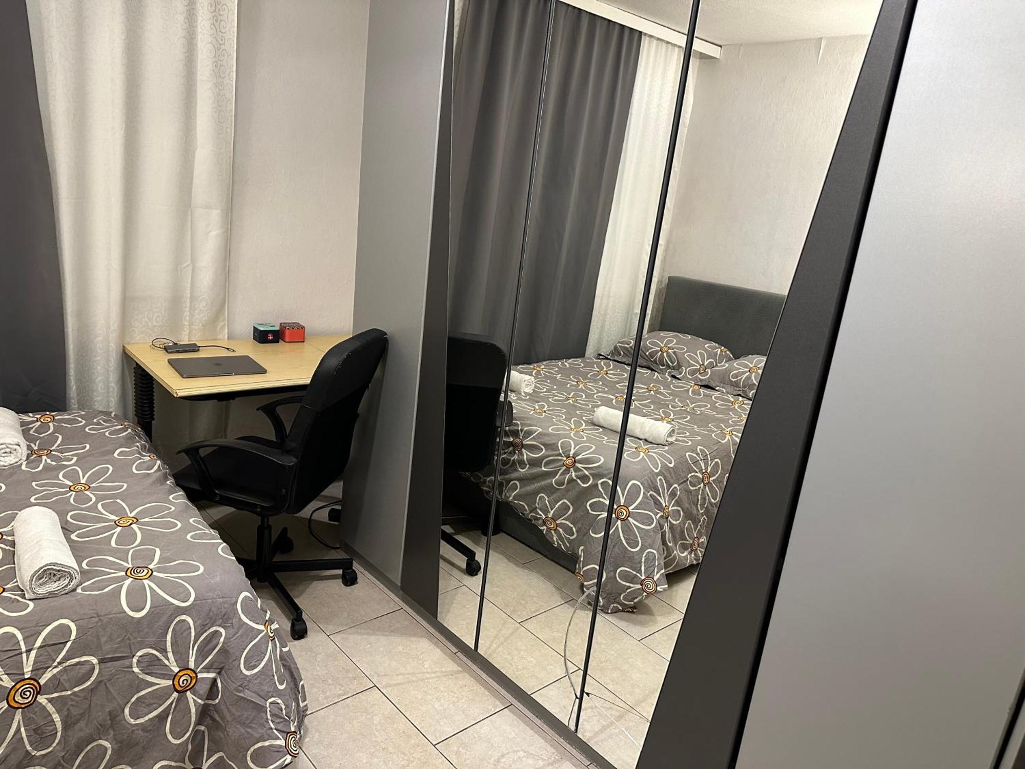 Schoenes Zimmer In Bahnhofsnaehe In Einer Wohnung Mit Grosser Terrasse Gießen Exterior foto
